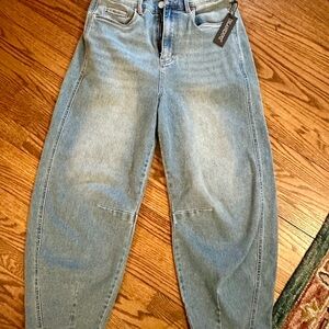 Women's Blank NYC barrel leg jeans - NWT